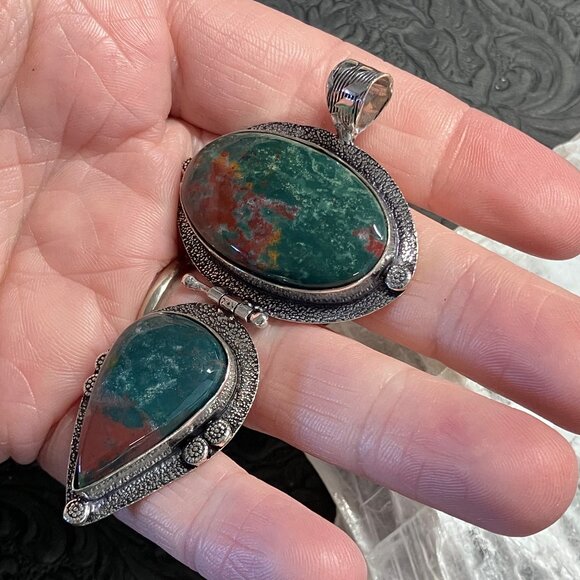 Double Heliotrope Bloodstone Pendant Stone Crystal Jewelry - Picture 4 of 7